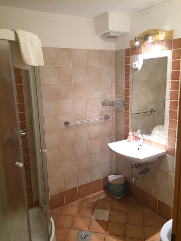 Gostilna Turk Hotedrsica Quarto foto
