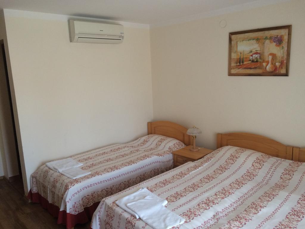 Gostilna Turk Hotedrsica Quarto foto
